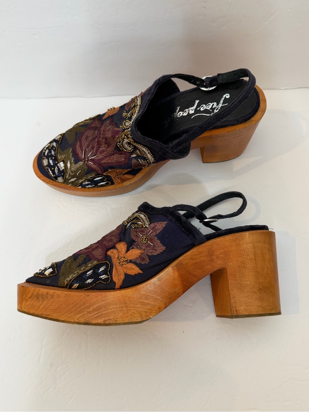 Free People beaded embroidered platform clogs wooden chunky block heels size 9.5